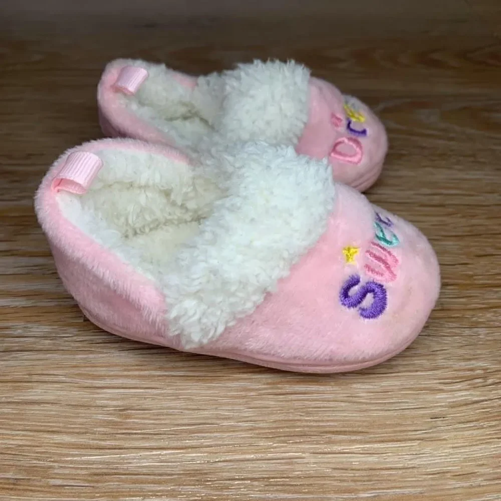 Wonder Nation Baby Girl Size 2 “Sweet Dreams” Winter Slippers